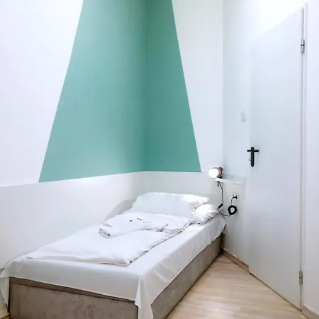 Chesscom Guest house *